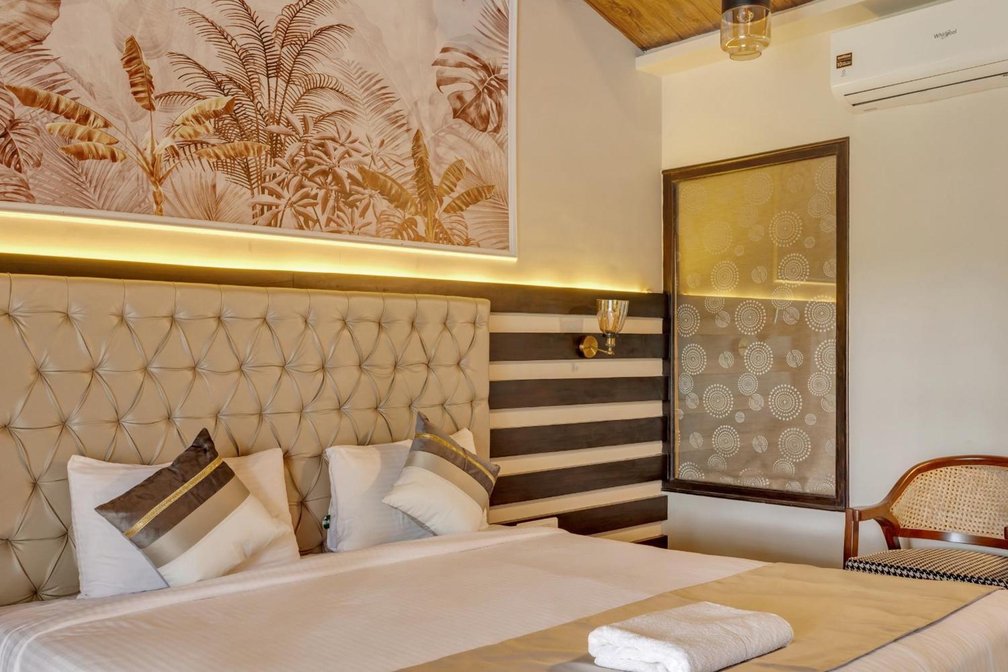 Skon Morjim Beach Resort By Orion Hotels Gamle Goa Eksteriør billede