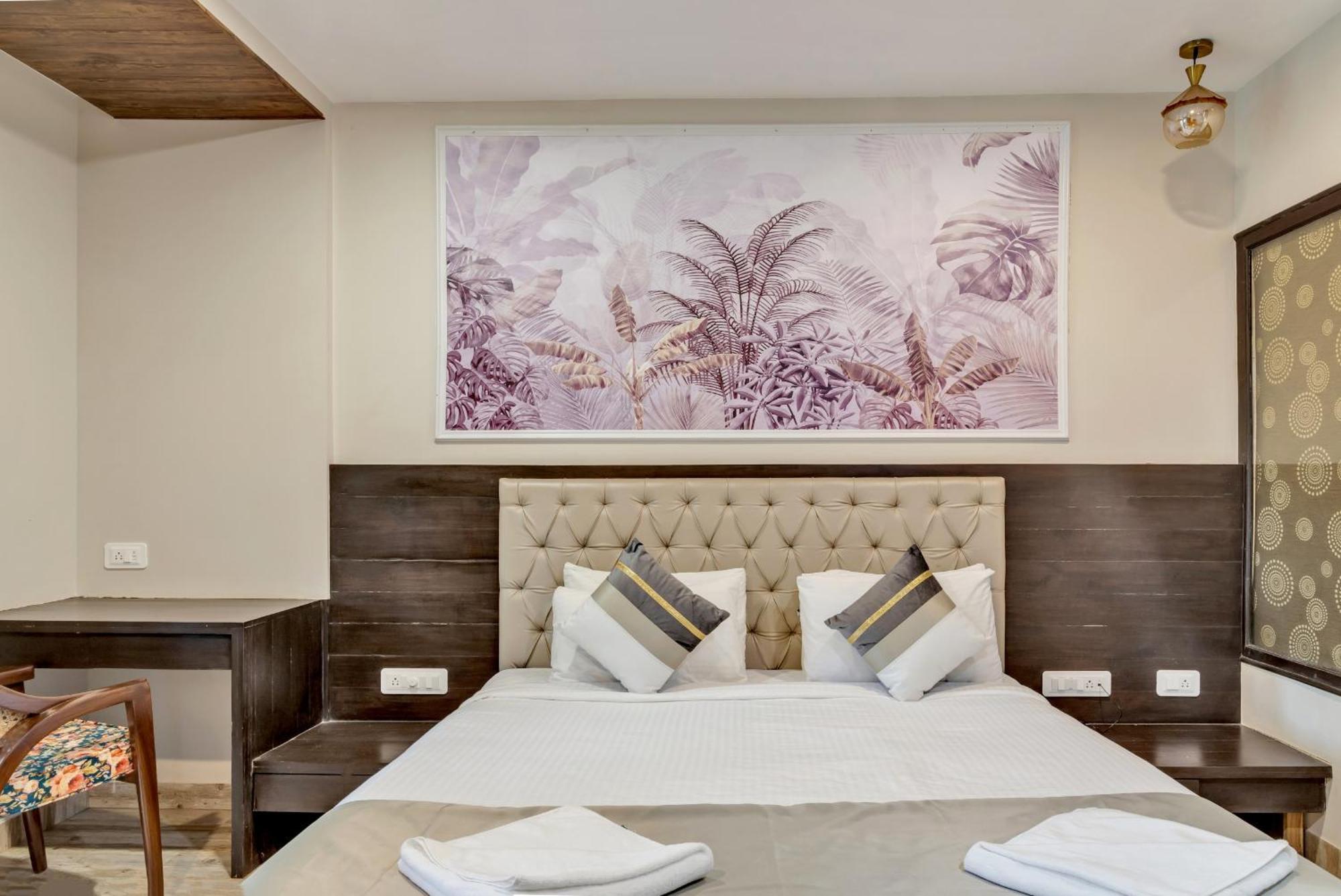 Skon Morjim Beach Resort By Orion Hotels Gamle Goa Eksteriør billede