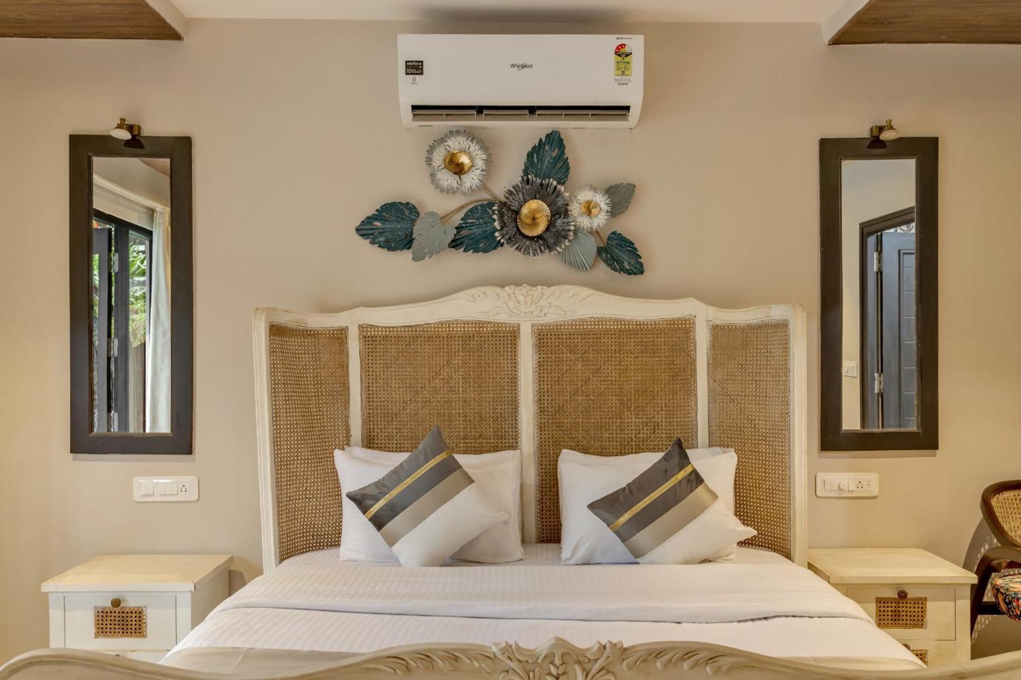 Skon Morjim Beach Resort By Orion Hotels Gamle Goa Eksteriør billede